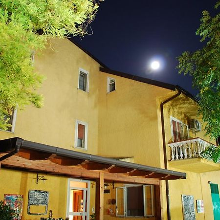 Bed And Breakfast Pieffe Frascineto Exterior photo