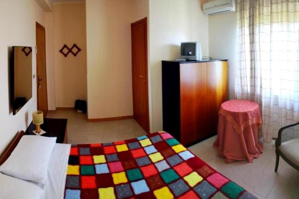 Bed And Breakfast Pieffe Frascineto Room photo